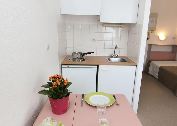 Abitel - Les Studines D'ornon * فييُناف دورنو